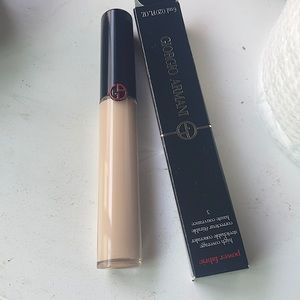 Brand new Giorgio Armani power fabric concealer